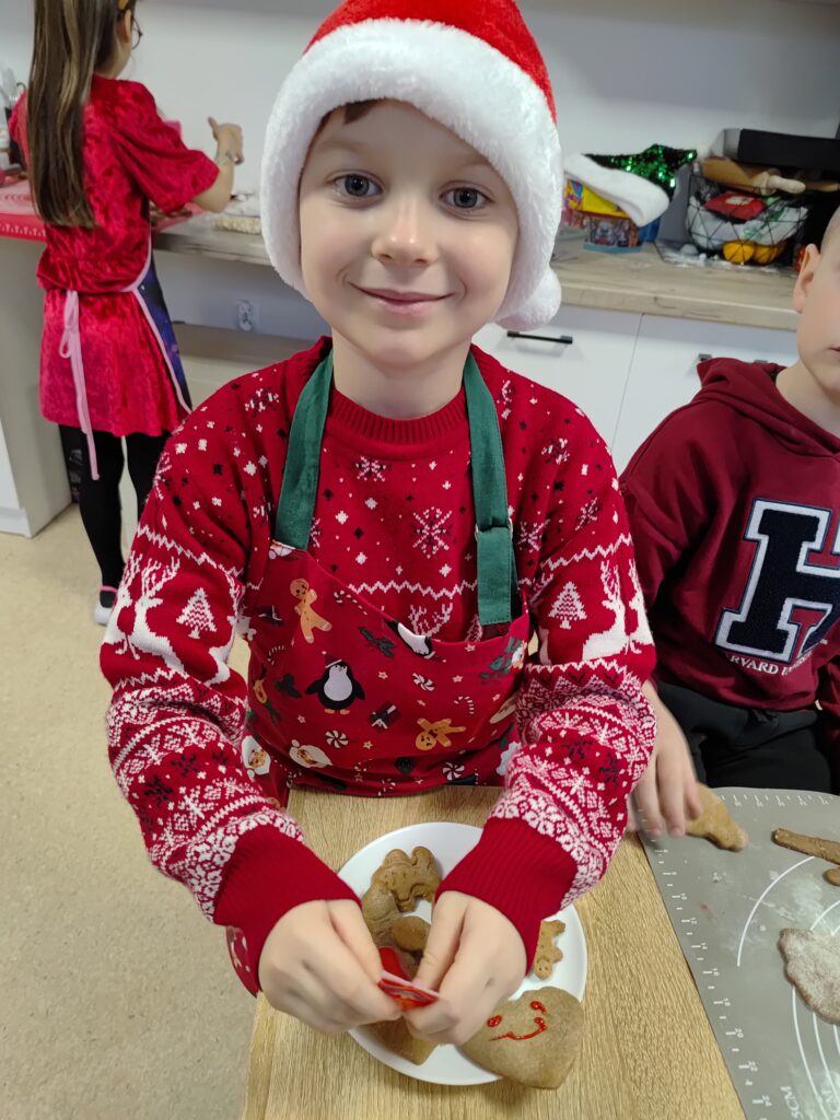 uczeń z pierniczkami 