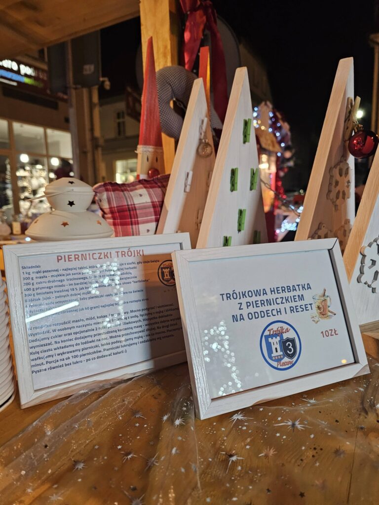 świąteczne stoisko trójki 