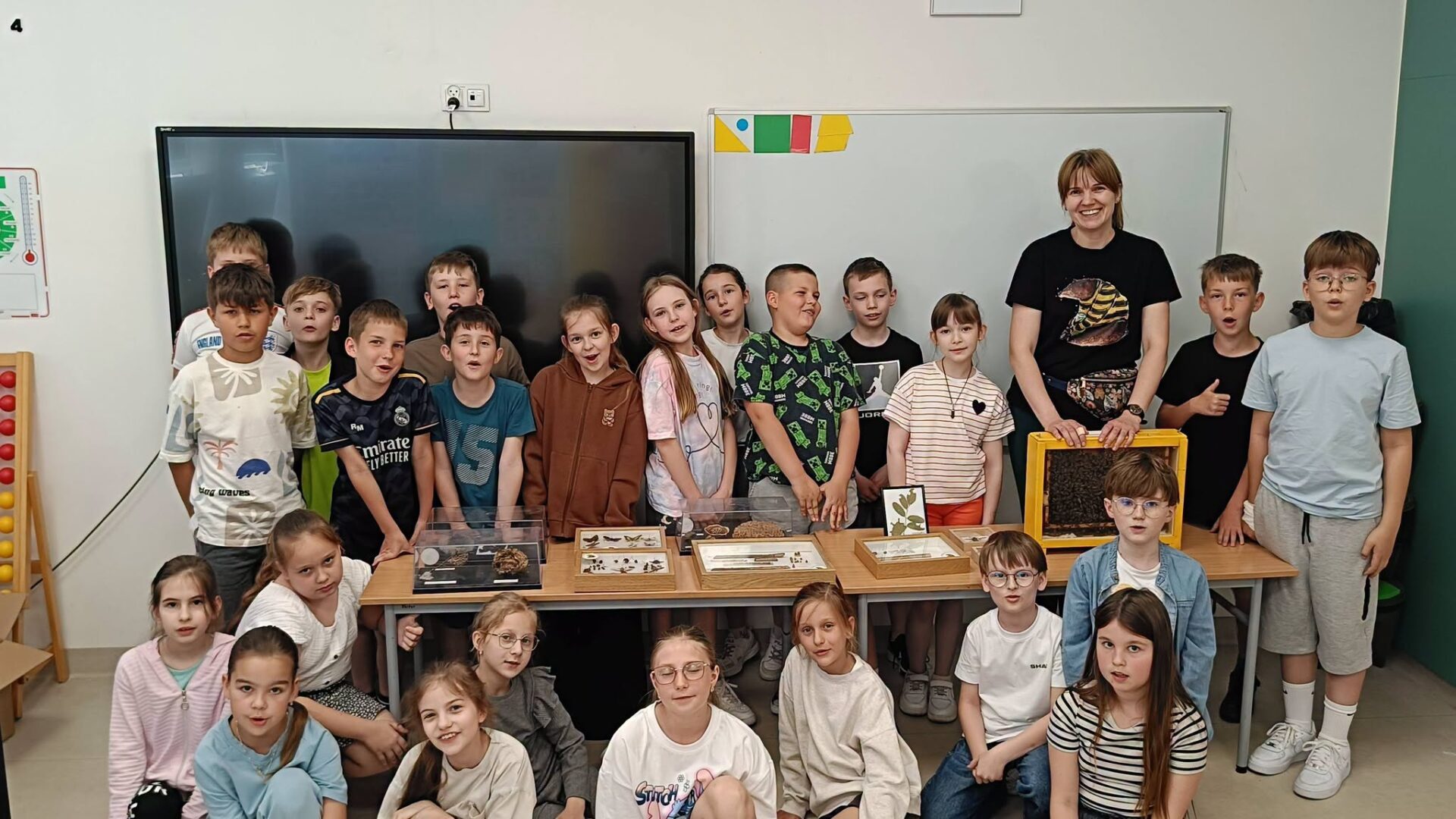 uczniowie podczas zajęć